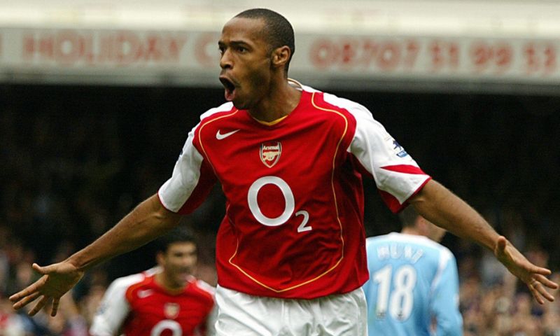 Thierry Henry chạy bao nhiêu km/h?