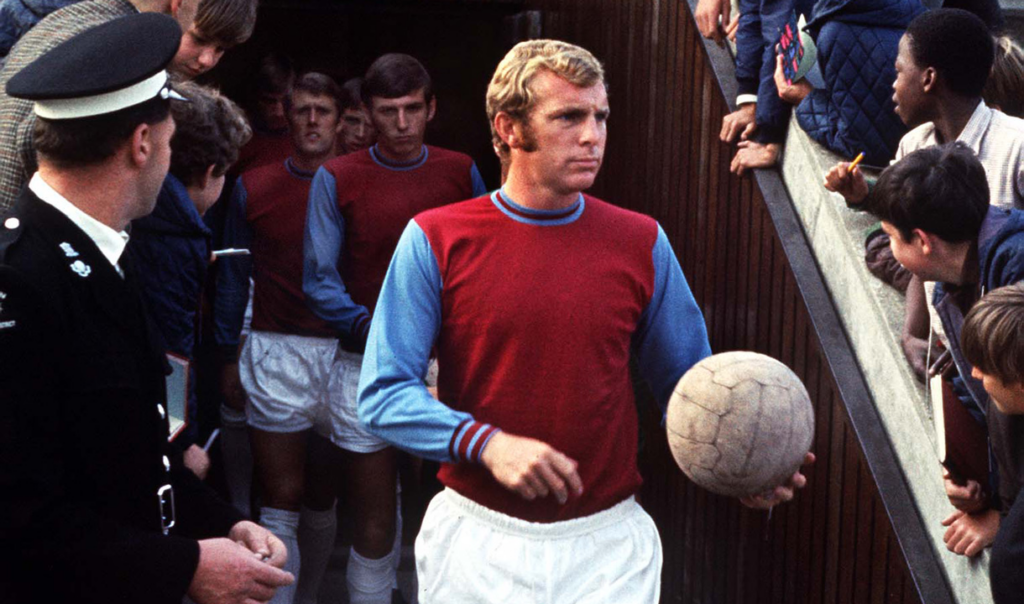 Tiểu Sử Bobby Moore